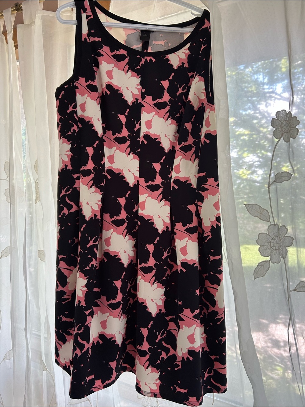 Women’s - Floral Swing Dress - Ann Taylor - Size 14